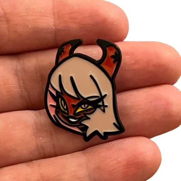 Helluva Bozz Hazbin Hotel Verosika Mayday Enamel Pin - Picture 6 of 6
